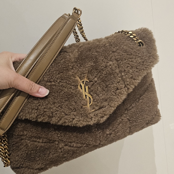 Yves Saint Laurent Tan Shearling Shoulder Bag - Picture 2 of 4